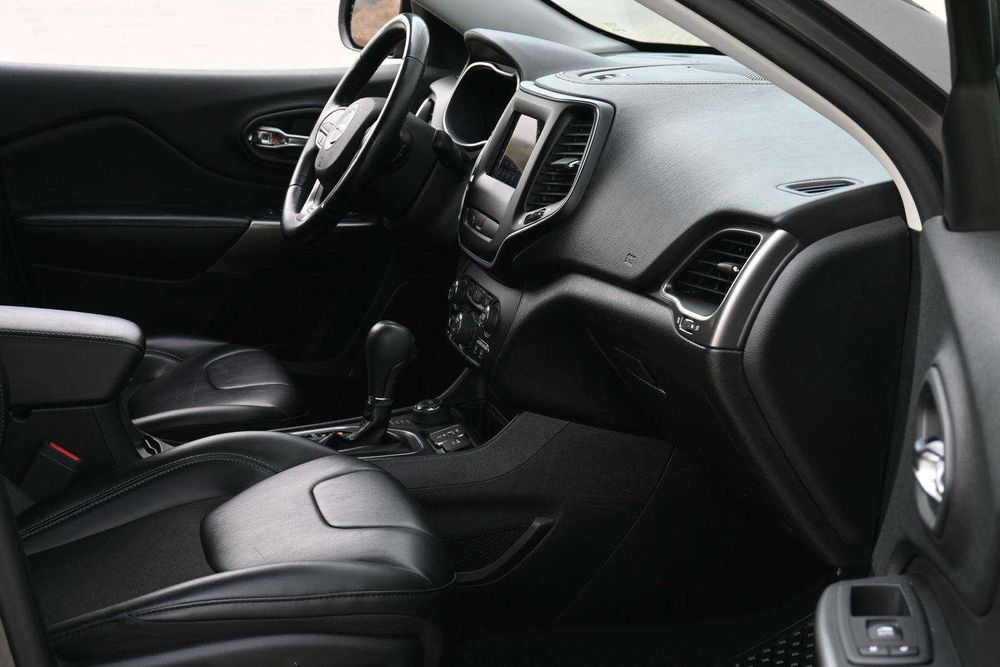 Продам Jeep Cherokee 2019 року