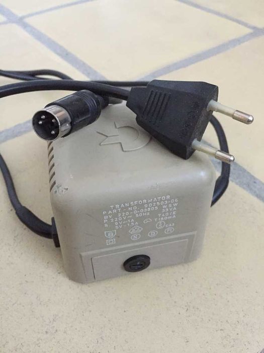 Commodore 64 com Drive 1541 + Datassete 1530 + Joystick + 5 Diskettes64729612015107124