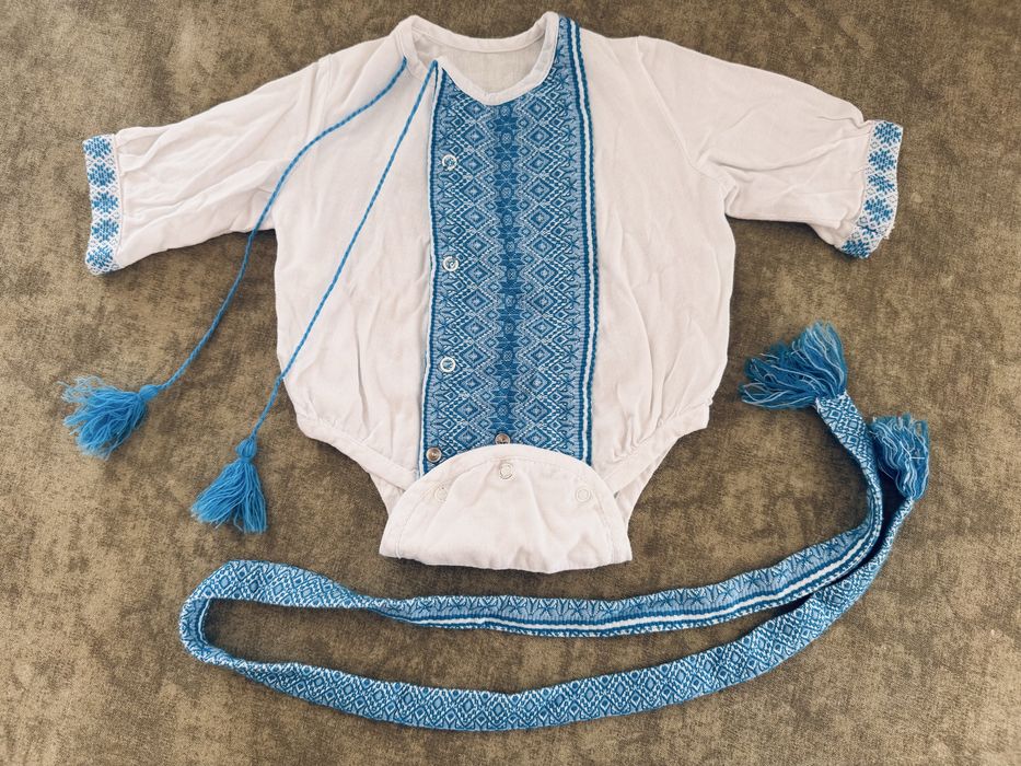 Боді сліпи ромпери костюми кофта  штанці піжама одяг 0-3-6-9 вишиванка