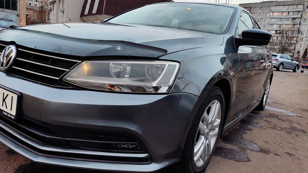 Продам Volkswagen Jetta 2.0 автомат 2015