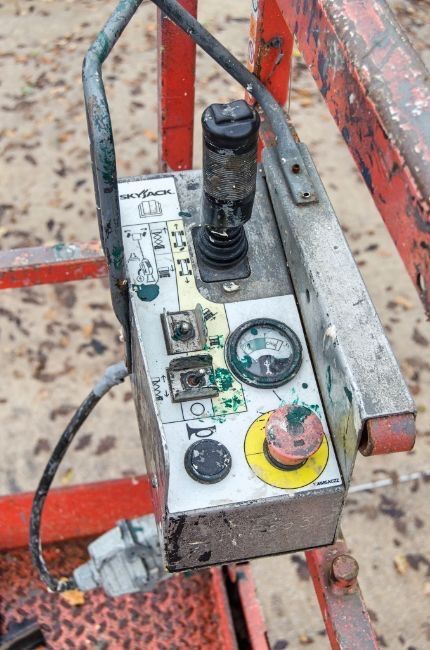 Ножничний піднімач(пеканіска)електричний 12 метрів