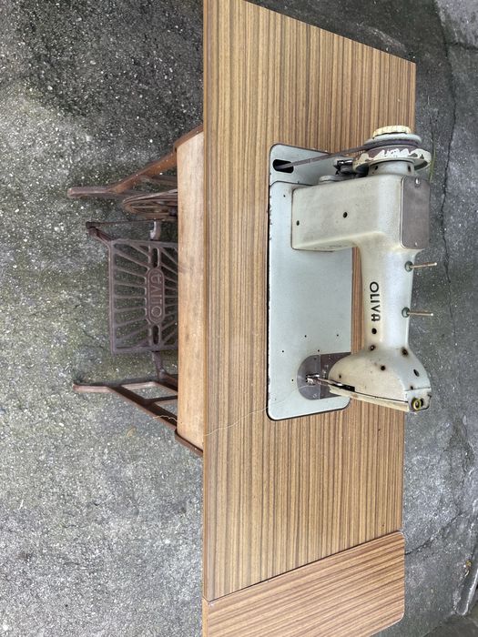 Maquina costura antiga Oliva
