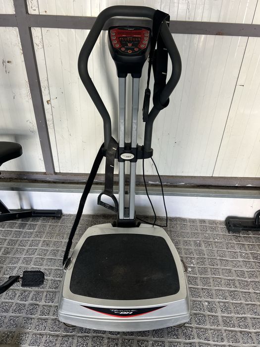 Plataforma vibratoria Paredes •