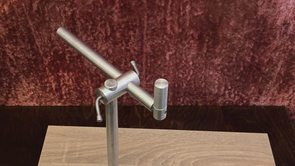 Продається мікроскоп мбс-1 на штативі універсальному з хорошою оптикою