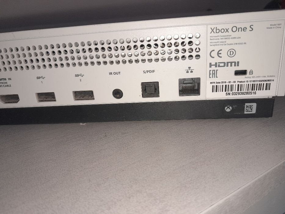 Vendo Xbox one S como nova