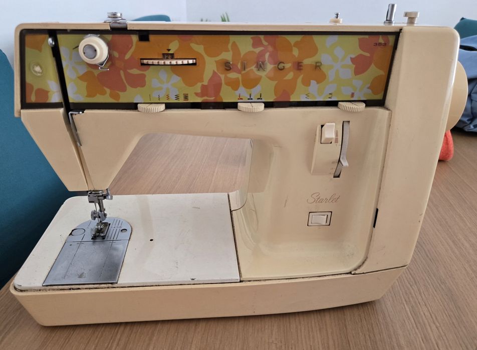 Máquina de costura Singer 354