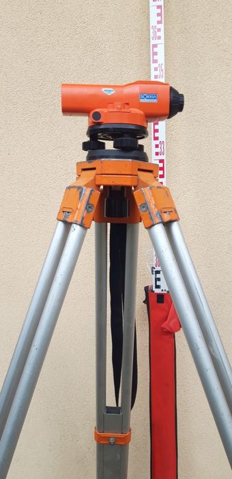 Niwelator japońskiej marki SOKKIA C410 samopoziomujący,, automatyczny