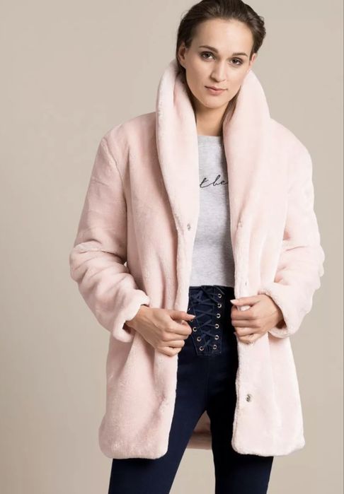 Różowe futerko kożuszek plaszcz asos missguided 34 xs pudrowy roz