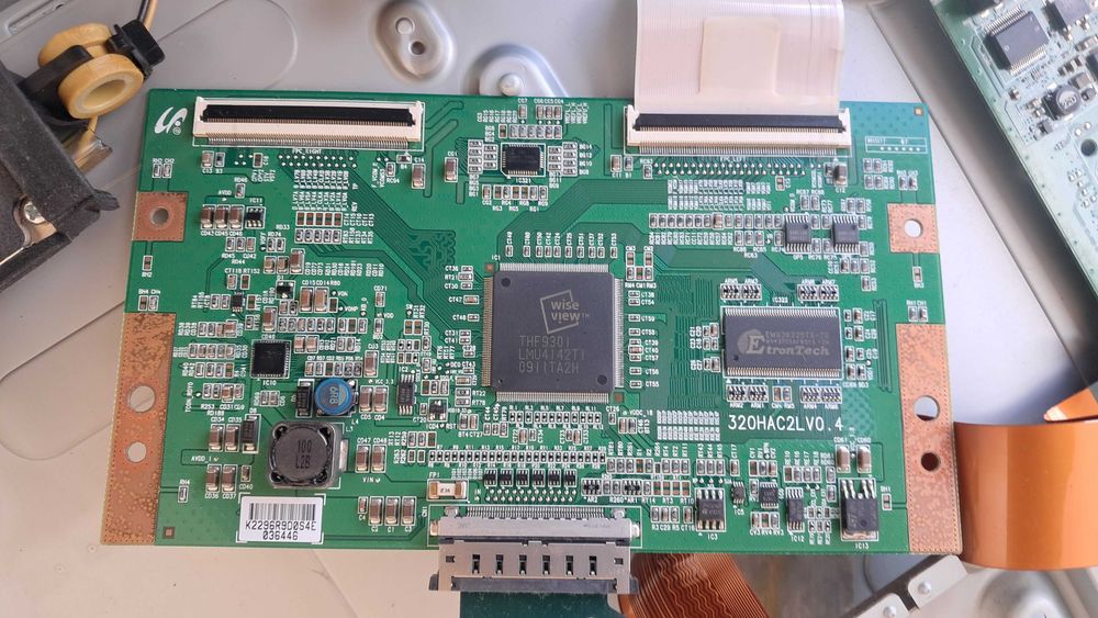 lote eletronico Samsung de 32 polegadas (Modelo: LE32B551A6W).