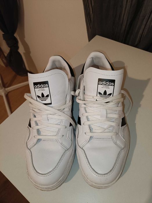 Sapatilhas Nike e Fila