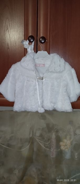 Продам дитячі шубки.