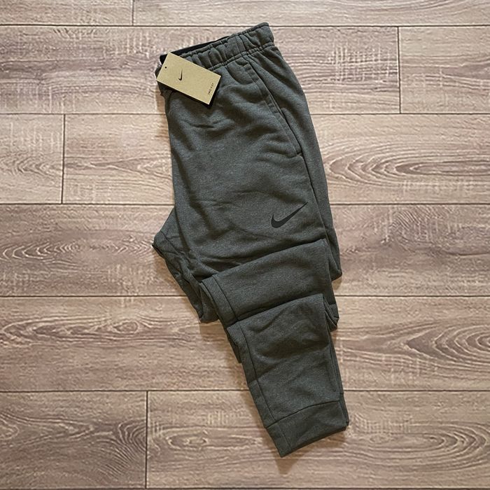 Спортивные штаны Nike Dri-Fit