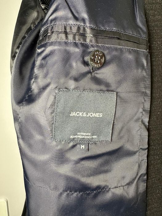 Kurtka w stylu półoficjalnym