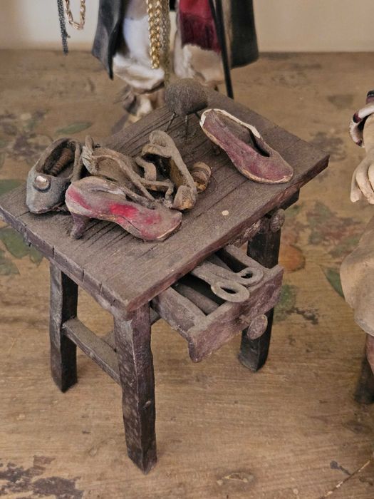 Estatueta de barro – sapateiro