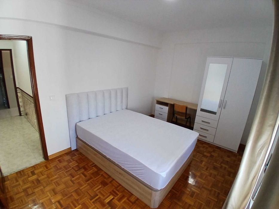 Aluga-se Quartos em casa partilhada -Reboleira - Amadora