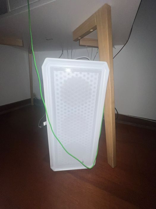 Computador PC vendo