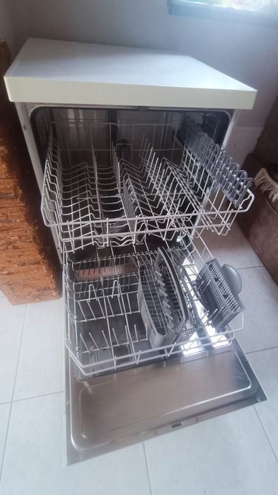 Посудомийна машина