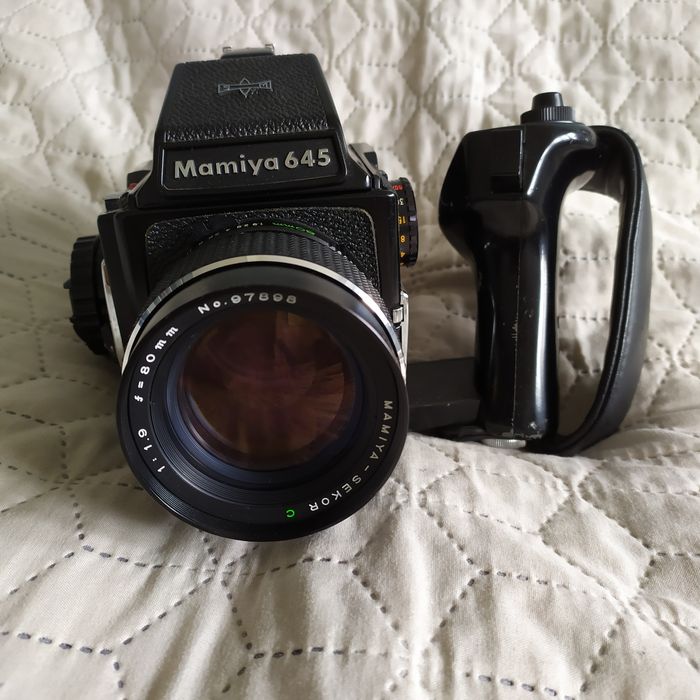 Mamiya M645 + Mamiya 80mm 1.9