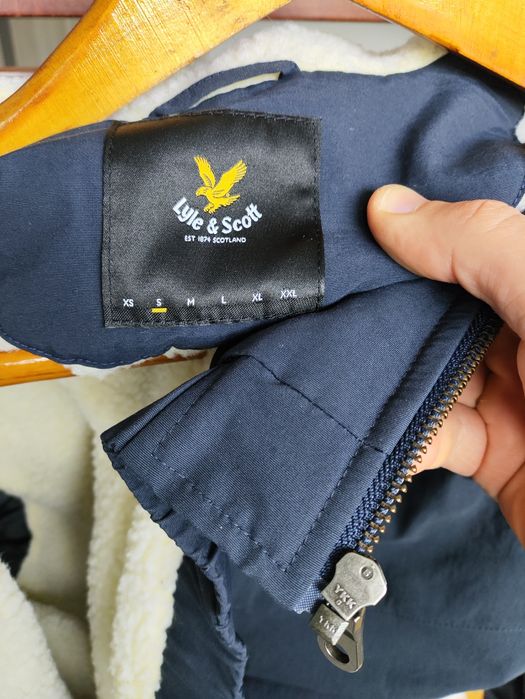 Продам куртку бомбер Lyle & Scott
SHEARLING LINED
BOMBER TAKKI NAVY