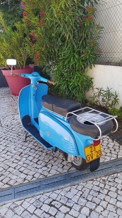 Motorizada Casal Carina