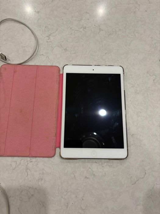 iPad Mini 1 (A1432) – 12 GB – Wi-Fi – Bom estado