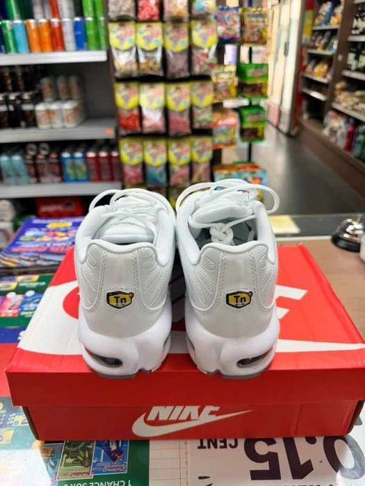 Nike Air Force Max TN Biały R.37,5