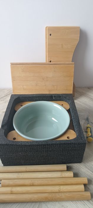 Miska dla psa na stelażu