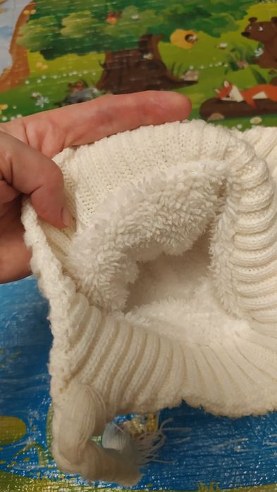 Тепла дитяча шапочка