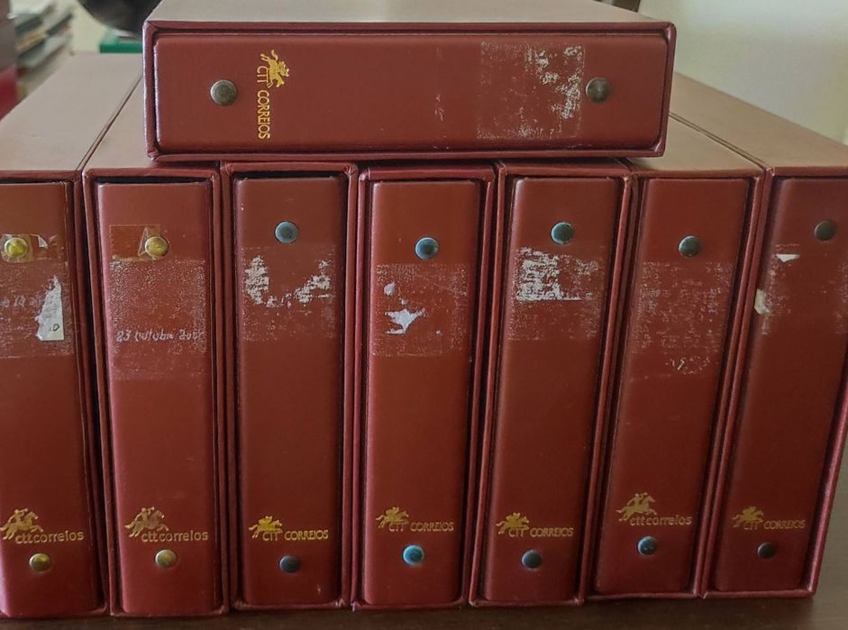 Lote de 8 arquivadores e capas correios