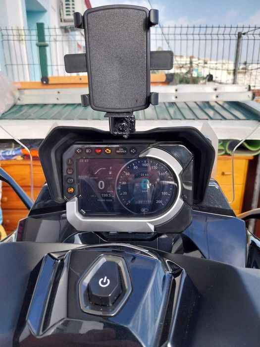 Kymco CV3 550cc Preto + Capacete