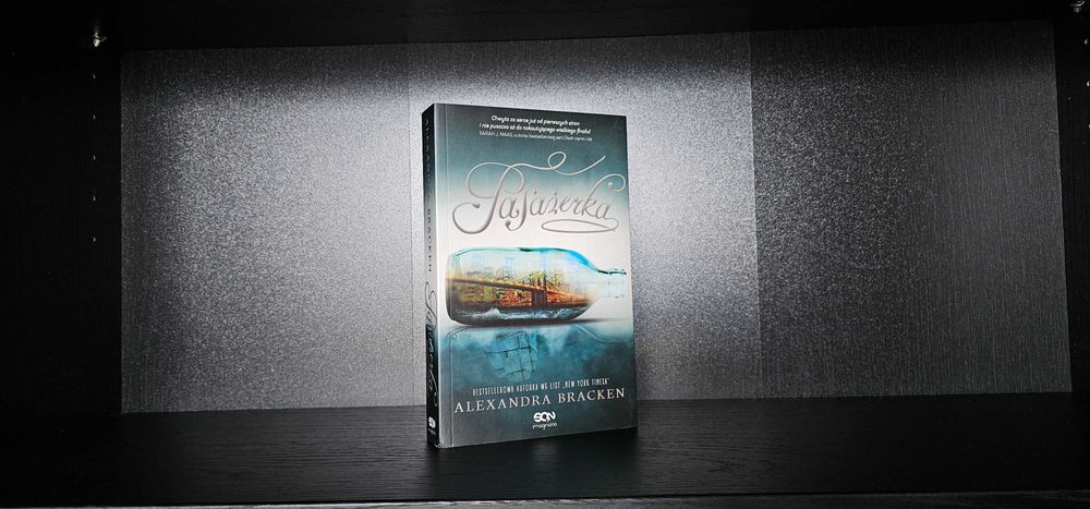 Pasażerka Alexandra Bracken