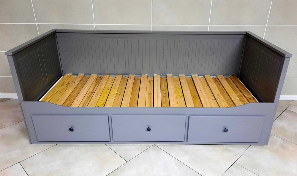 Łóżko leżanka IKEA HEMNES + 1 materac - BARDZO DOBRY STAN