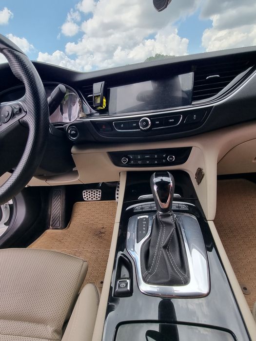 Sprzedam Opel Insignia 2018