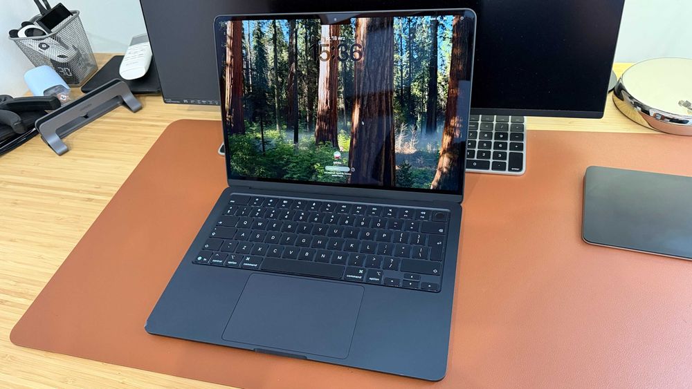 Apple MacBook Air 13 M4 10CPU/10GPU 16GB 512GB Midnight, 35W, ze sklepu Lantre