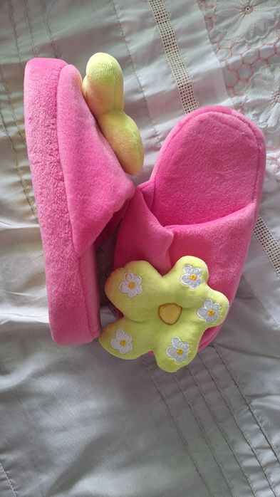 Sprzedam nowe kapcie