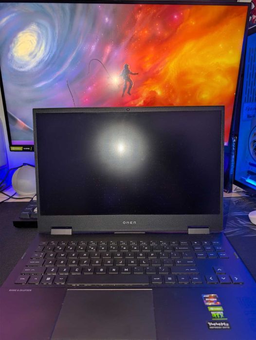 Portátil OMEN 15 - RTX 3060 - Ryzen 7 5800H - 16gb RAM - 500GB SSD