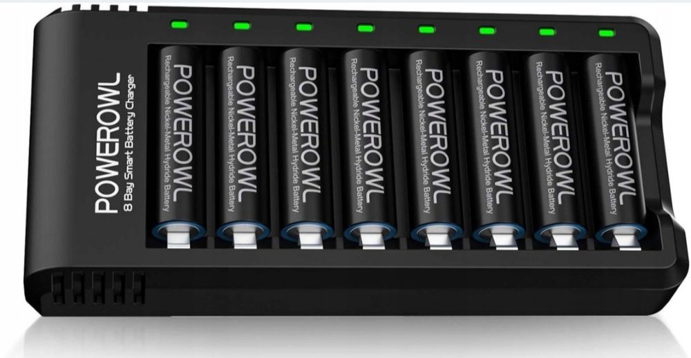 Uniwersalna  Ładowarka POWEROWL USB NA 8 Akumulatorów AA AAA