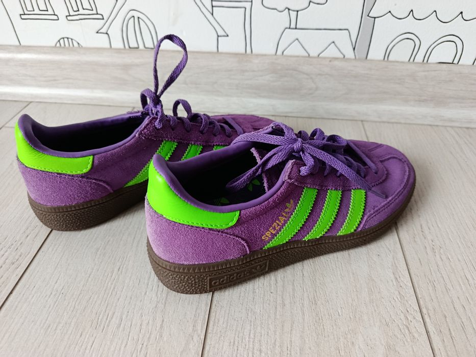 Adidas Handball Spezial JS0251 и розмір 37⅓ (23 см)