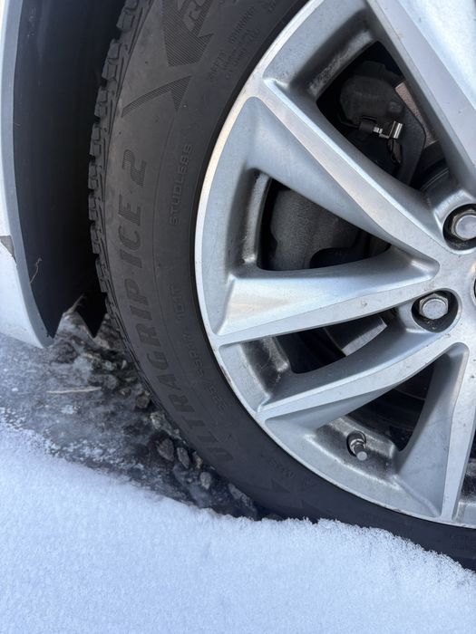 Резина покришки колеса 225 55 Р17 GoodYear зима зимові