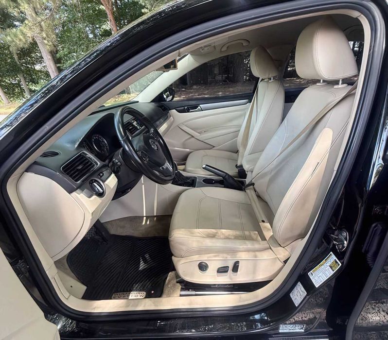 Volkswagen Passat SE      2014