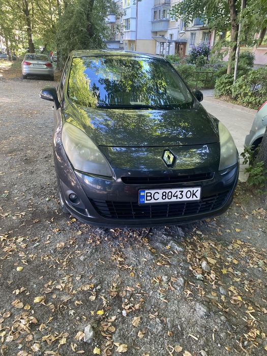 Продам сценік 3 1.5 диз