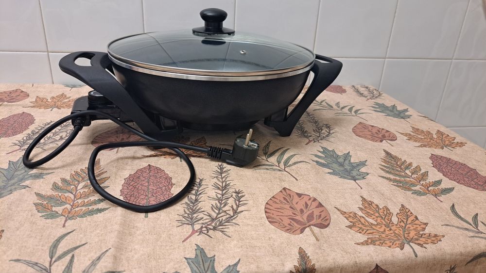 Electric Wok Pan with 33 cm Diameter64737894040579127