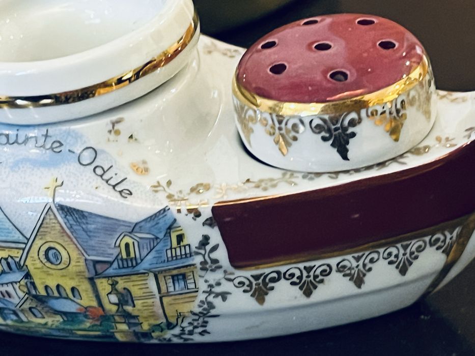 Saleiro / paliteiro porcelna Francesa peca numerada