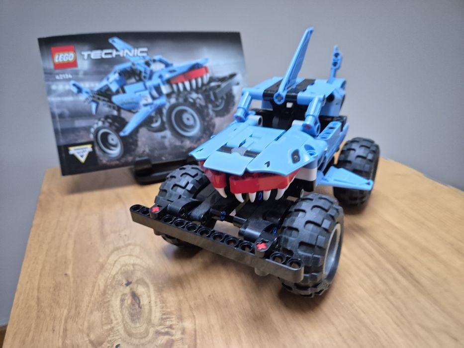 LEGO 42134 Technic - Monster Jam Megalodon