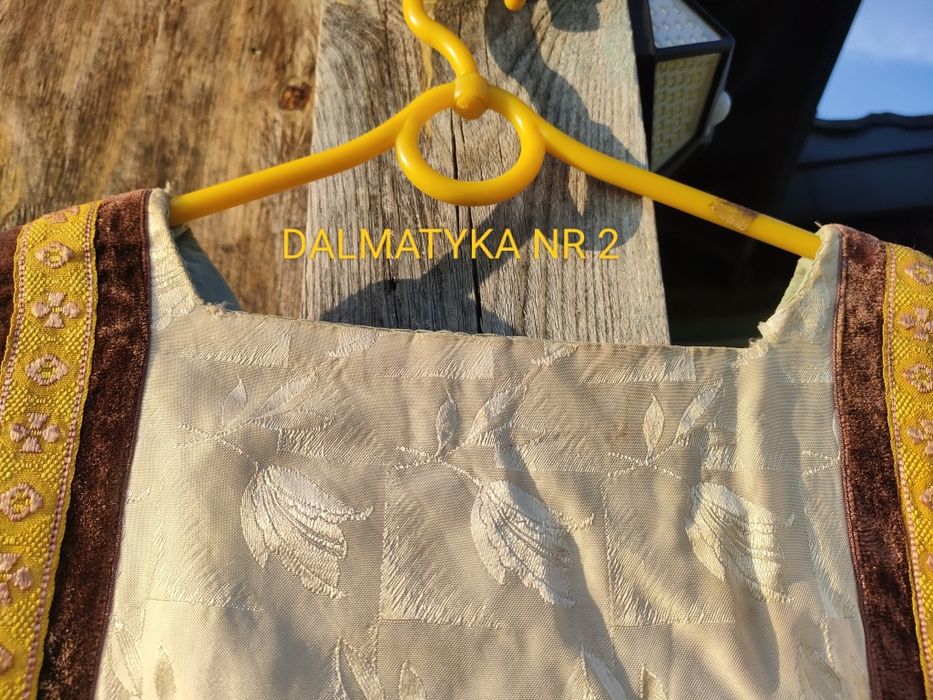 Dwie Białe Dalmatyki