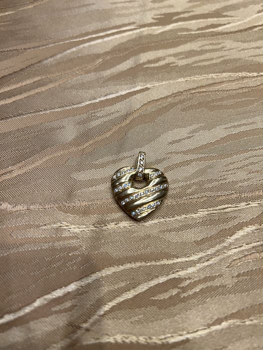 Peça de joalharia em forma de coração em Ouro e Diamantes