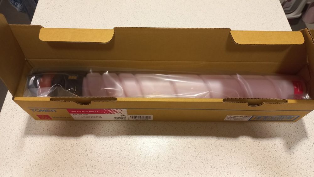 Toner Mangenta e amarelo novos em caixa