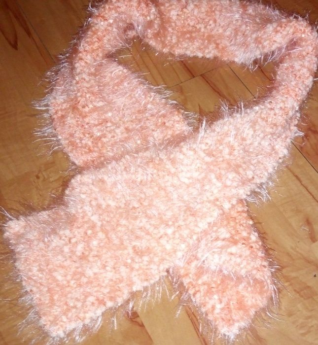 Piękny pomarańczowy puchaty szalik z połyskiem 14 x 160 cm