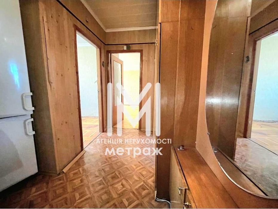 Продаю 3-к квартиру метро Научная, Новгородская