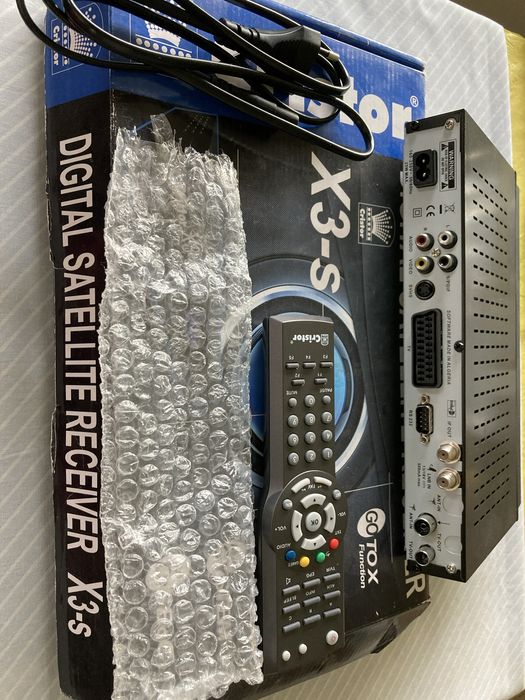 Тюнер супутниковий Cristor X3-s